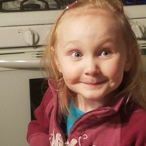 Meet your Posher, Syndie